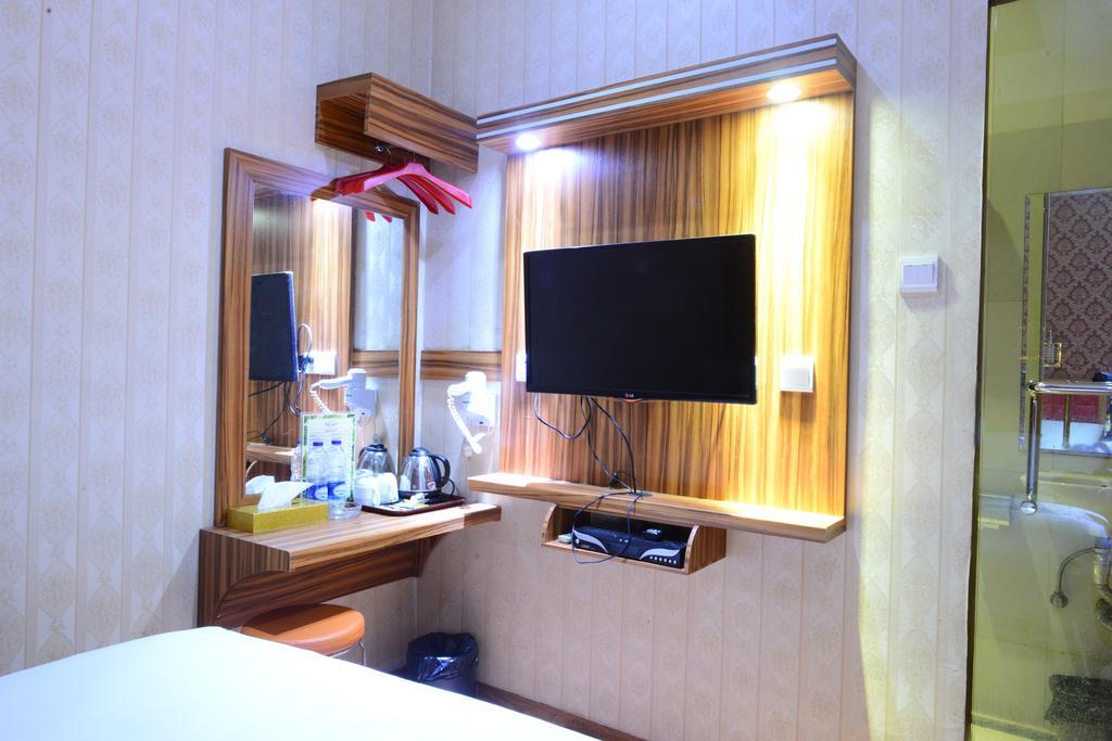 Hotel Rovi Boutique Giacarta Esterno foto